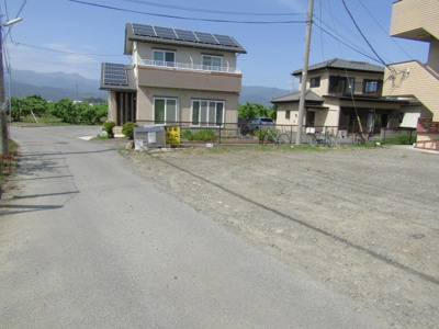 【前面道路含む現地写真】 | 中古戸建　山梨市下栗原 | 前面道路含む現地写真です