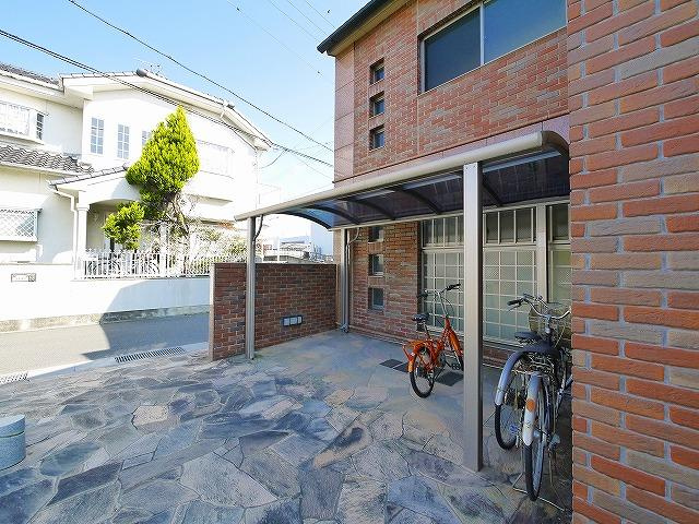 カワサキグランデージのその他共用部分|駐輪場です