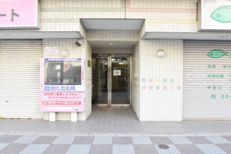 【エントランス】 | エントランス　オートロック付き