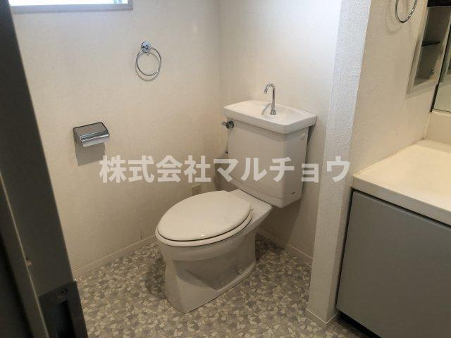 のんびれっじ白浜のトイレ|落ち着いた色調のトイレです