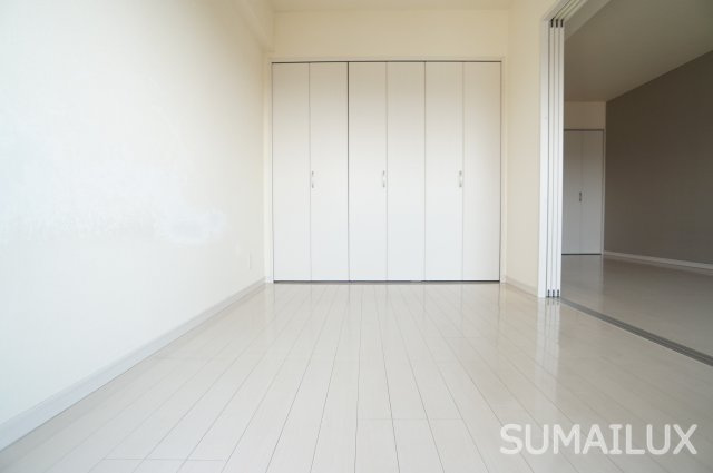 熊本市中央区迎町１丁目の賃貸マンションの居間・リビング
