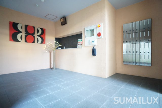 熊本市中央区迎町１丁目の賃貸マンションのエントランス