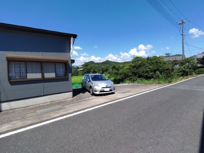 【駐車場】 | ギャラリーさと | 共用駐車場