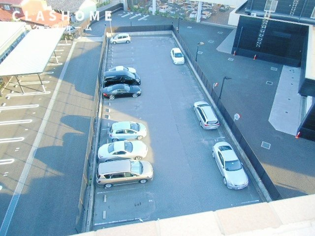 アーバンヒルズ　　　刈谷市の賃貸ならクラスホーム刈谷店の駐車場|同物件の別部屋になります。