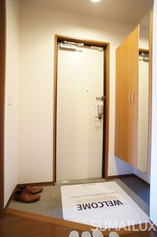 熊本市西区島崎５丁目のアパートの玄関