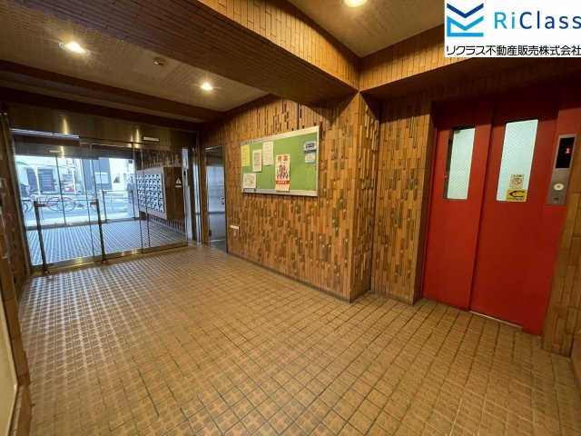 グランドプラザ菊水のエントランス