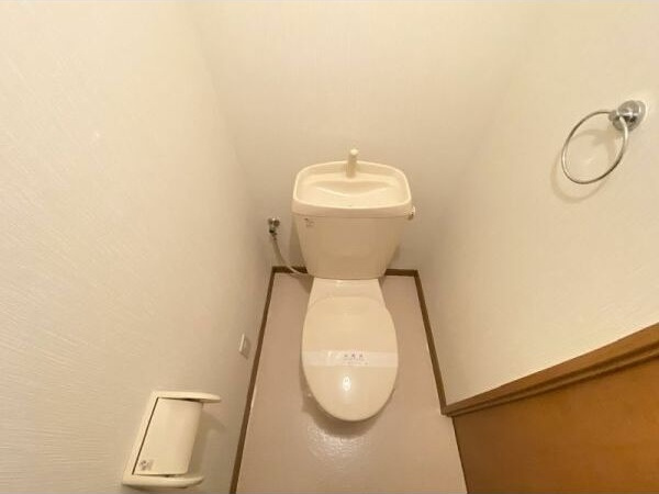 ヴィラ　アドニス　　刈谷市近郊の賃貸はクラスホーム刈谷店のトイレ