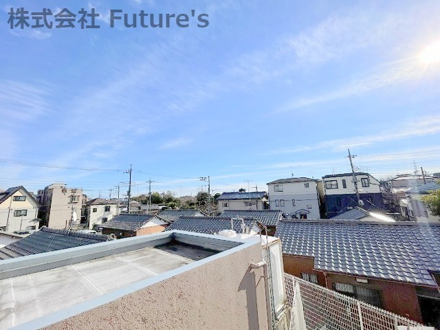 コスモ三郷リバーサイドの展望|角部屋で通風も良好です。
