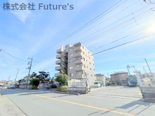 コスモ三郷リバーサイドの外観|つくばEX「三郷中央」駅・バス停歩4分！是非一度内覧にお越し下さいませ！