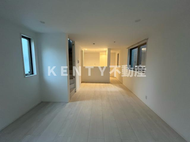 【居間・リビング】 | Ｋｏｌｅｔ大森西 | こちらの居間で趣味の時間をお楽しみください