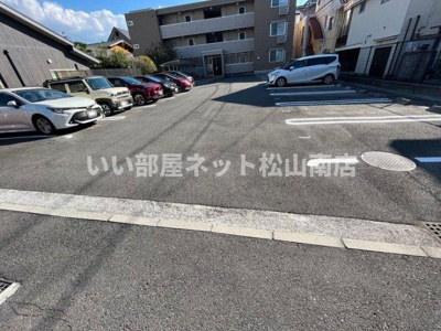 【駐車場】 | felice岩崎