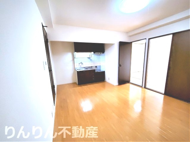 【内装】 | サンセール二軒屋ウエスト | 明るい色調の室内です