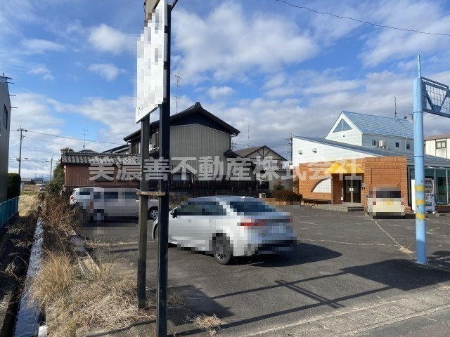 ６０１４２　岐阜市蔵前店舗付住宅の外観