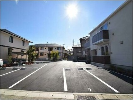 アールズコート豊明　　刈谷市近郊の賃貸ならクラスホーム刈谷店の駐車場
