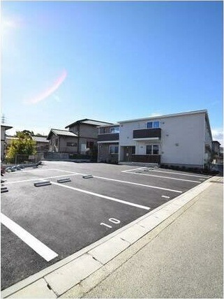 アールズコート豊明　　刈谷市近郊の賃貸ならクラスホーム刈谷店の駐車場