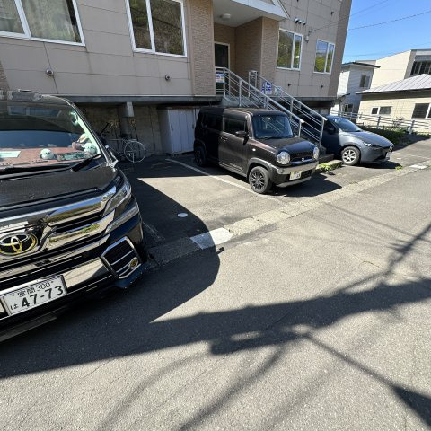 ドリームハイツの駐車場