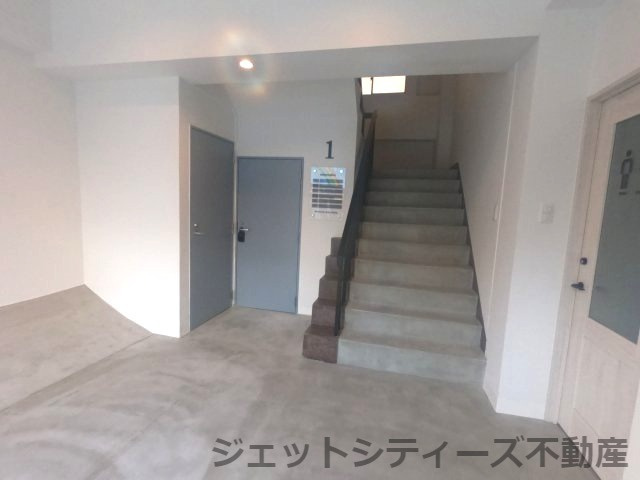 【ロビー】 | FM Tenroku BLDG  