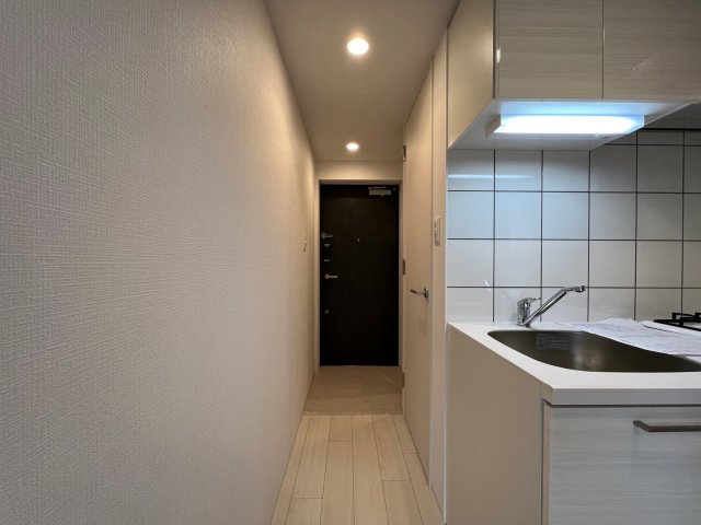 エスリード阿波座プライムコートの玄関