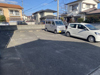 【駐車場】