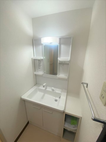 メゾンドペガサス東広島の独立洗面台