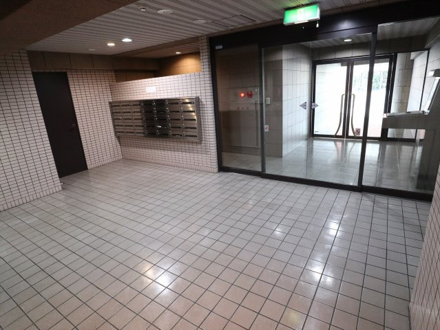 メゾンドペガサス東広島のエントランス