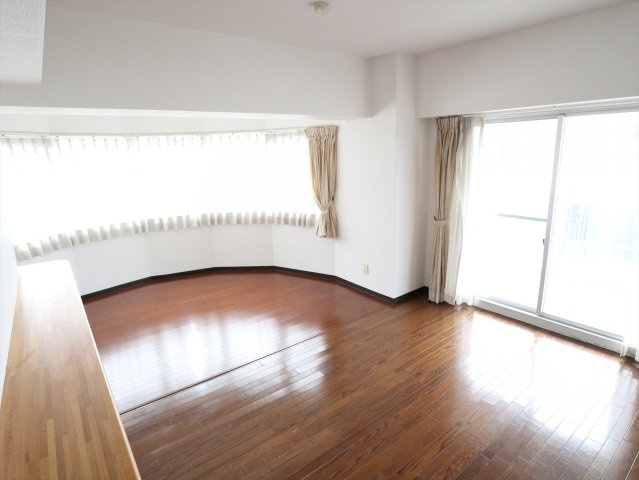 メゾンドペガサス東広島の居間・リビング