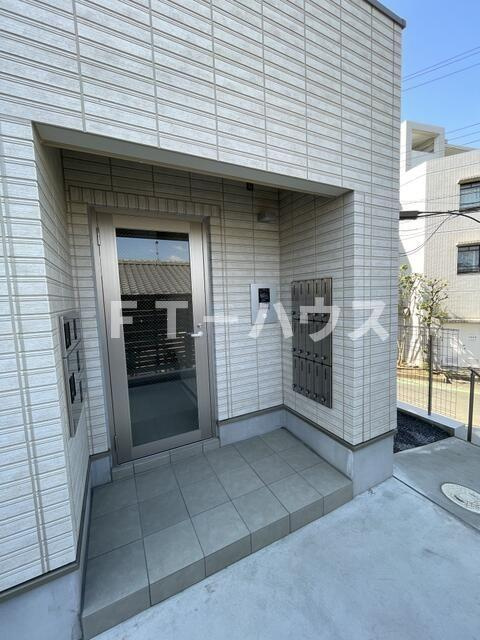 プラセル検見川のエントランス