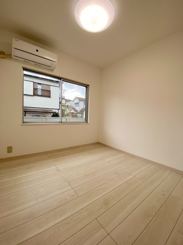 マンション戎塚の洋室