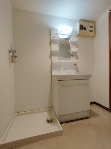 ルージュポミエの独立洗面台