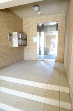 MISTRAL飾磨駅前のエントランス