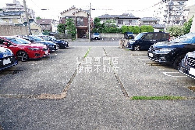 プリマベーラ龍ノ口の駐車場