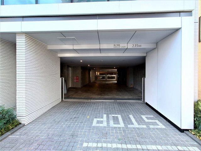 シティハウス文京茗荷谷レジデンスのエントランス|車路