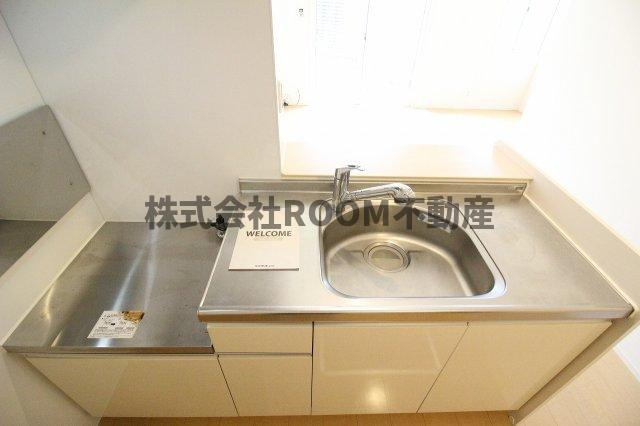 アビテプレミールのキッチン|コンパクトなキッチンで掃除もラクラク