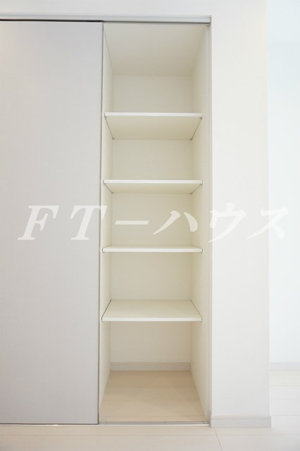 リブリ・ガバナーの収納