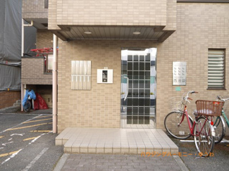 【エントランス】