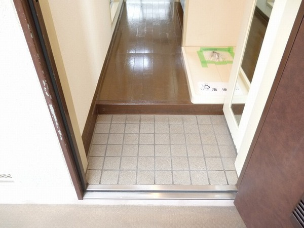ジュネス北在家の玄関