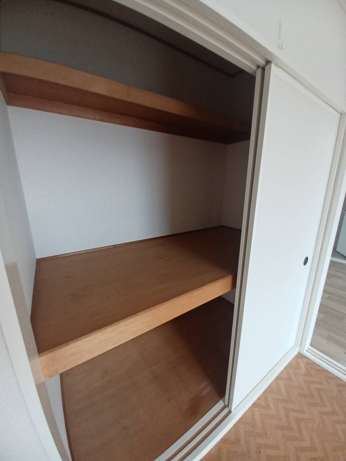 鷺内シーサイドタウンE棟の収納