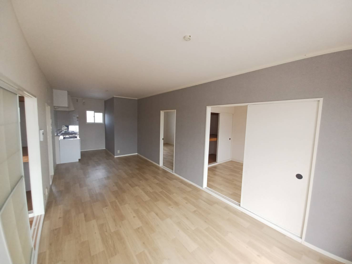 鷺内シーサイドタウンE棟の居間・リビング