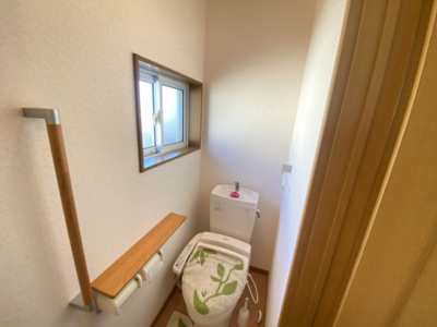 【トイレ】 | 高関町中古戸建て | ■建て替えやリノベーションについてもお気軽にお問い合わせください♪