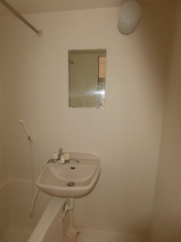 ＥＸＩＡ元住吉の洗面所