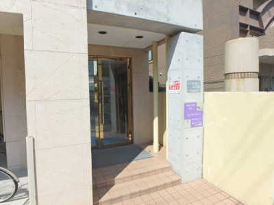 【エントランス】 | コンセール上ヶ原 | 清潔なエントランスです