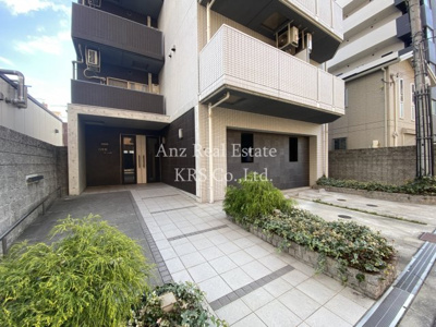 【エントランス】 | パウゼドーム前 | 緑溢れるエントランス部分♪