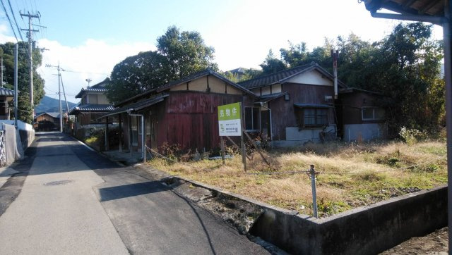 西条市氷見丙土地ABの外観