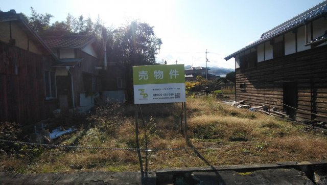 西条市氷見丙土地ABの外観