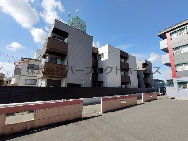 Wind Bell堂山の外観