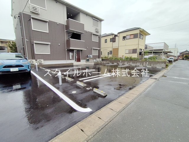 【駐車場】 | ハイ　サリックス