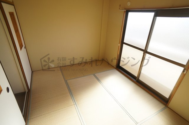 ライフイン宝塚Ⅱの和室