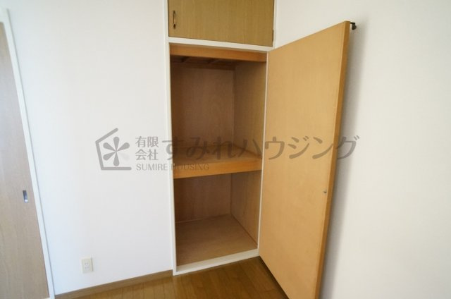 ライフイン宝塚Ⅱの収納