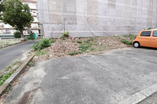 高津橋農住団地A棟の駐車場|高津橋農住団地