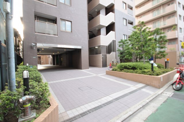 【エントランス】